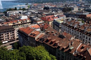 Le quartier de Rive au centre-ville de Genève a été impacté jeudi matin par une coupure d'électricité, suite à l'endommagement de deux lignes électriques (image d'illustration).